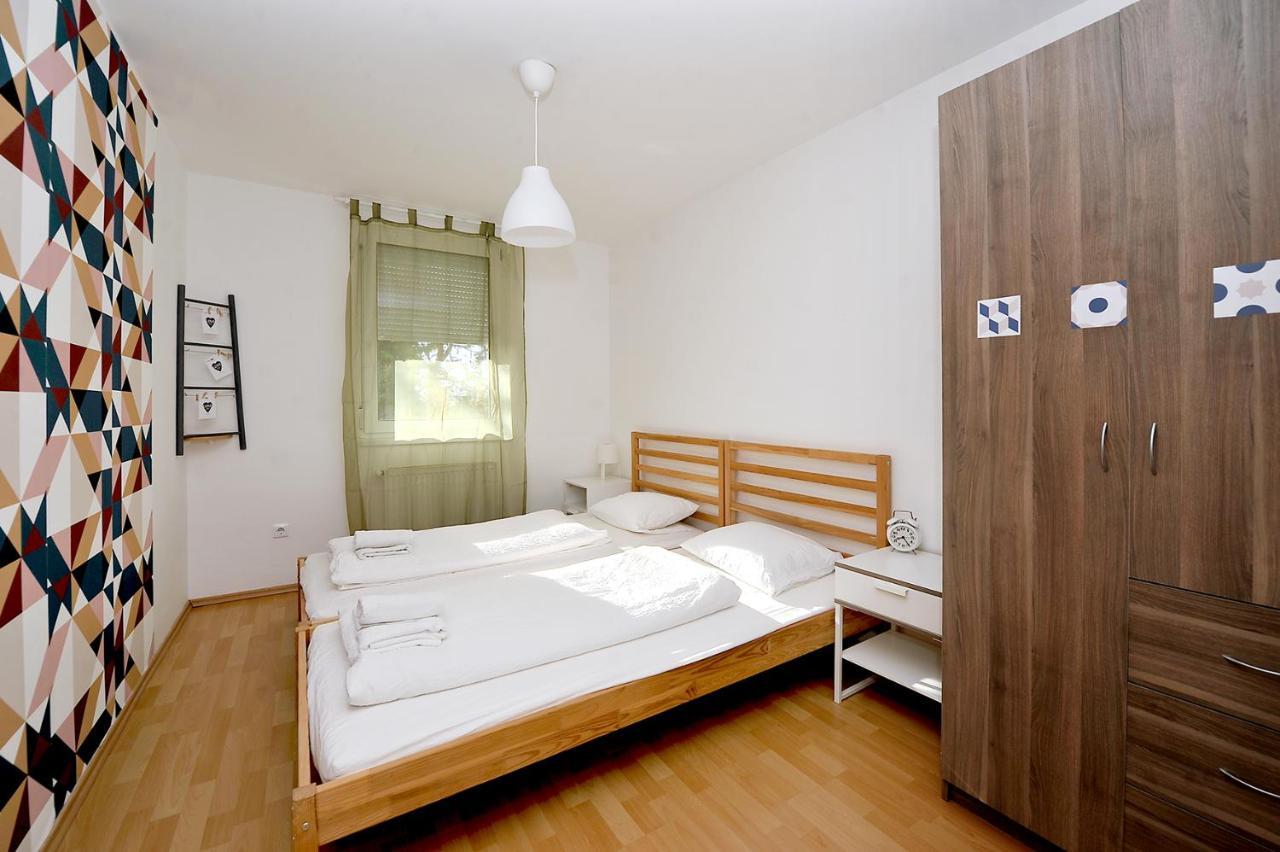 Ihome Apartment 5.0 Pecs Bagian luar foto
