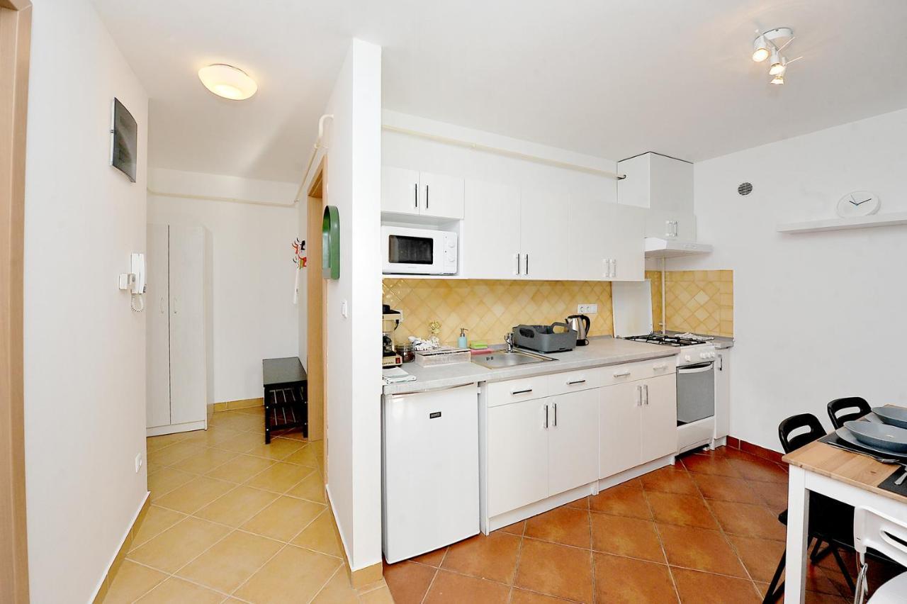 Ihome Apartment 5.0 Pecs Bagian luar foto