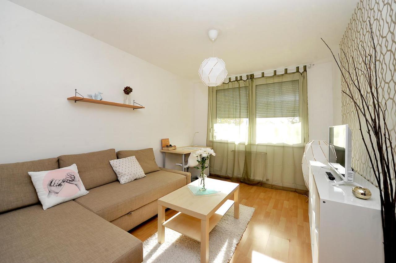 Ihome Apartment 5.0 Pecs Bagian luar foto